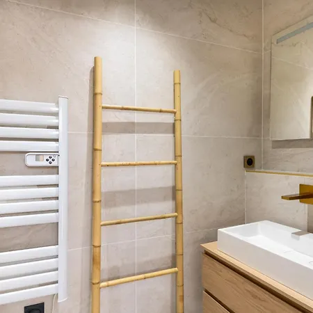 Apartmán Bright And Cozy Duplex For 4 Near Bastille Paříž