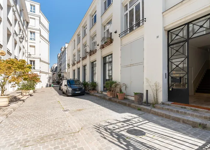 Bright And Cozy Duplex For 4 Near Bastille *